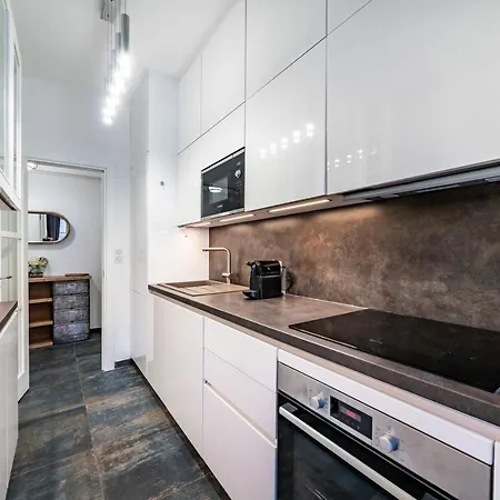 Apartment Brand New 2 Bedrooms Heart Of