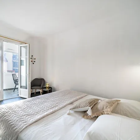 Apartment Brand New 2 Bedrooms Heart Of *
